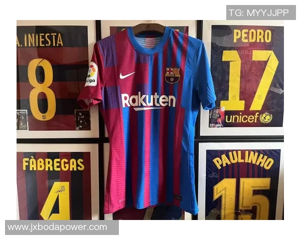 穿越12号球衣的传奇足球明星与他们的辉煌人生故事